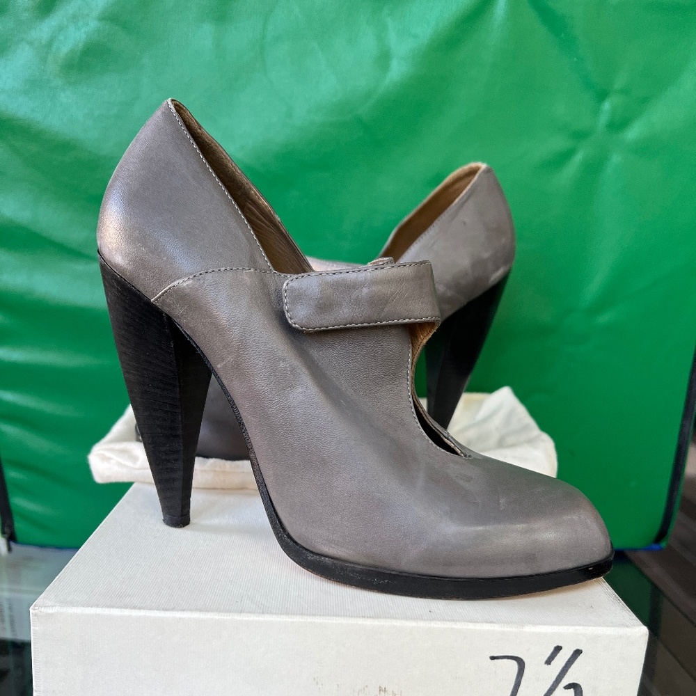 Chloe Leather Booties